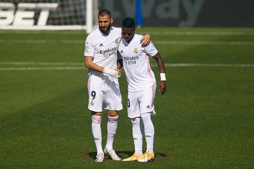 西甲-维尼修斯本泽马互传射 皇马2-1瓦伦西亚 西甲-维尼修斯本泽马互传射 皇马2-1瓦伦西亚